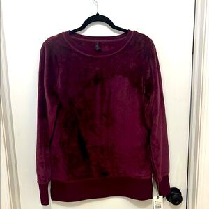 2 for 20$ Gaiam Lux Fur Pullover in Winetasting